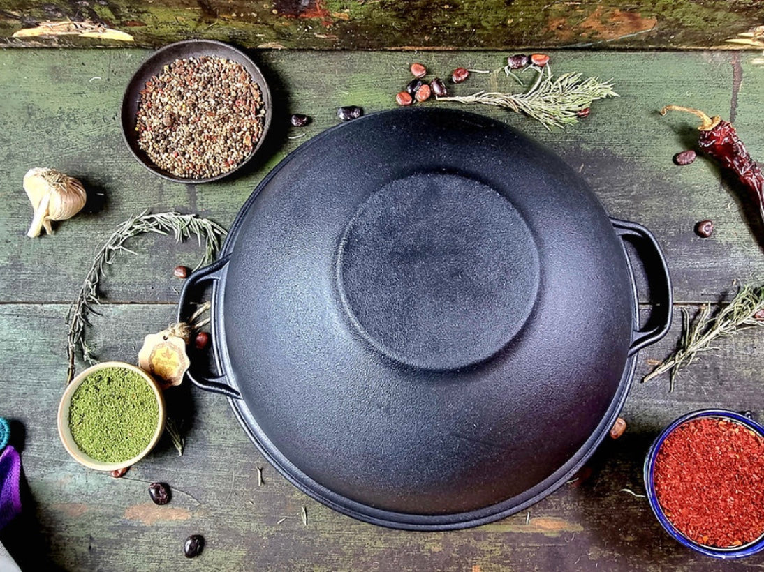 Kazan Uzbek WOK 12 litri cu capac-tigaie (Grill)