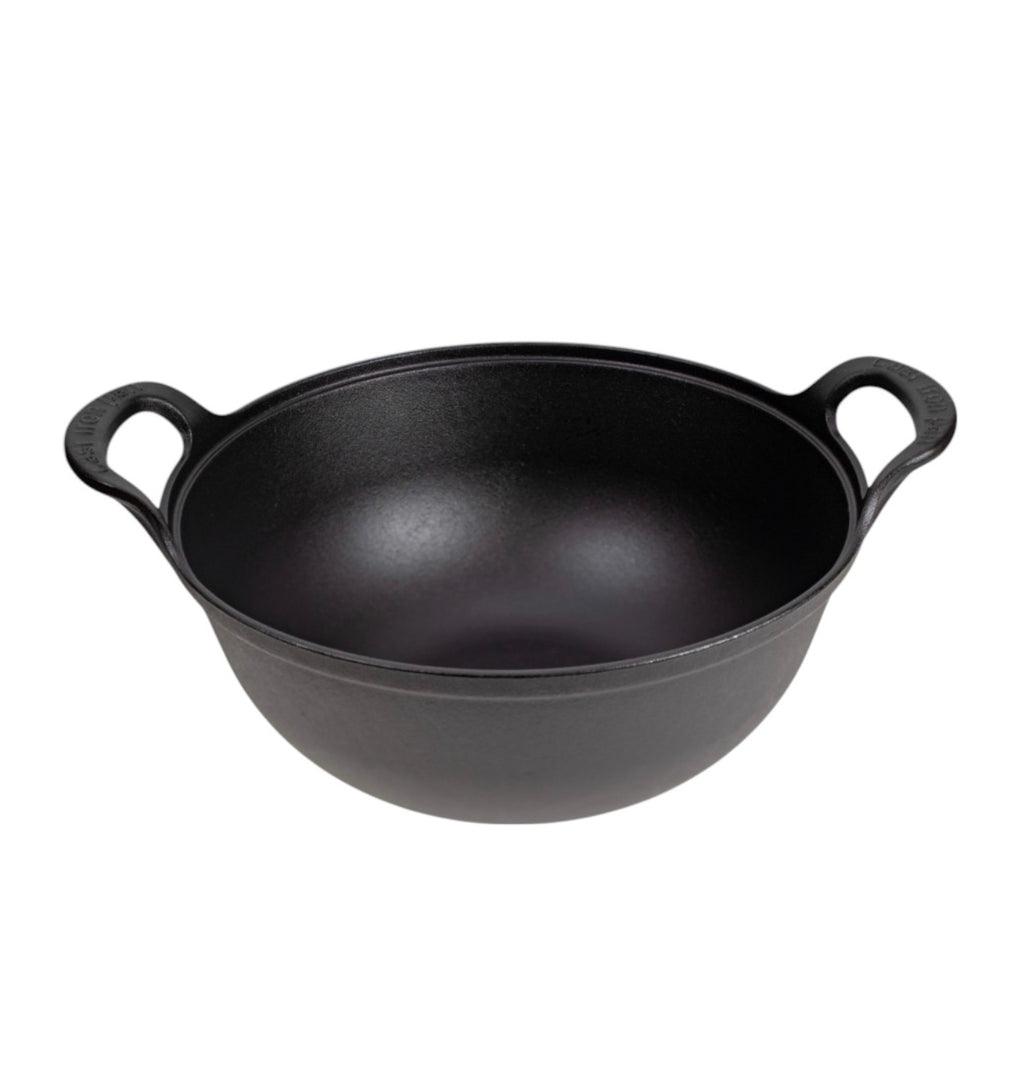 Kazan din fontă cu capac din lemn – 32 cm