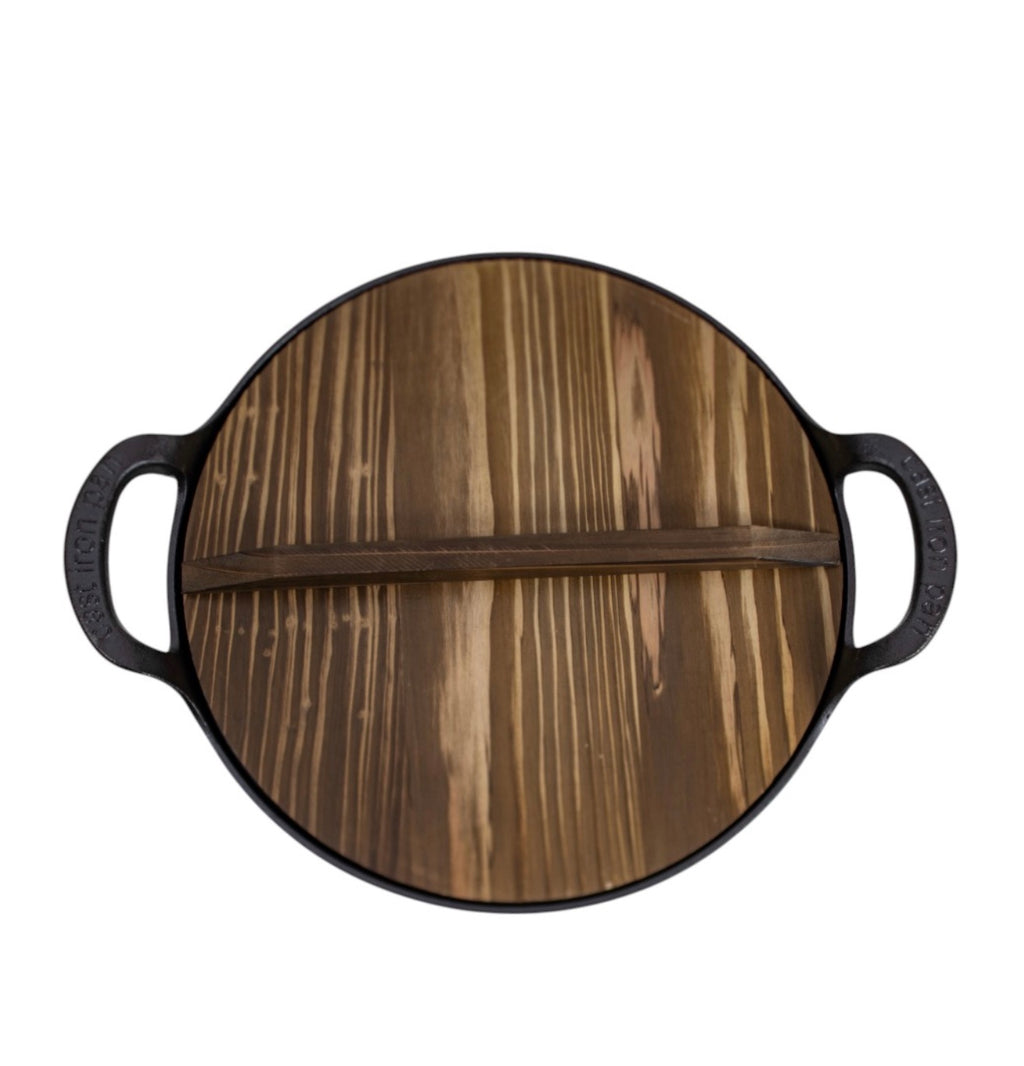 Kazan din fontă cu capac din lemn – 32 cm